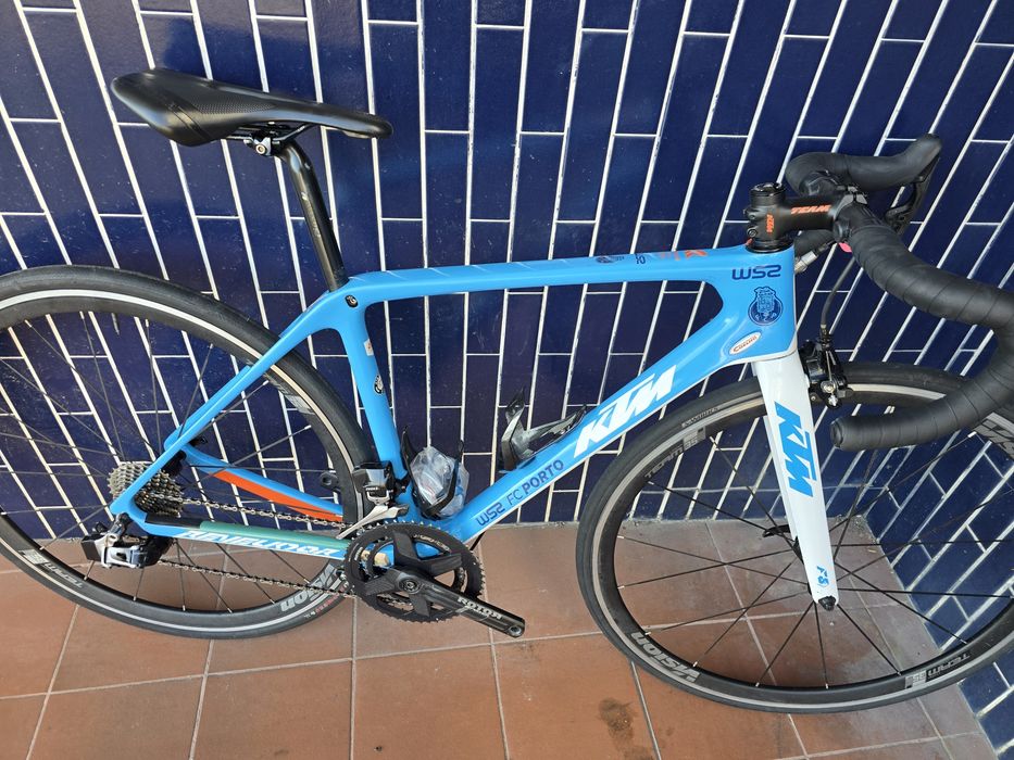 Bicicleta ktm w52 fcporto red axs