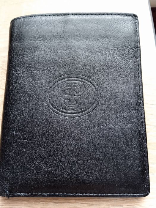 Чоловічий шкіряний гаманець