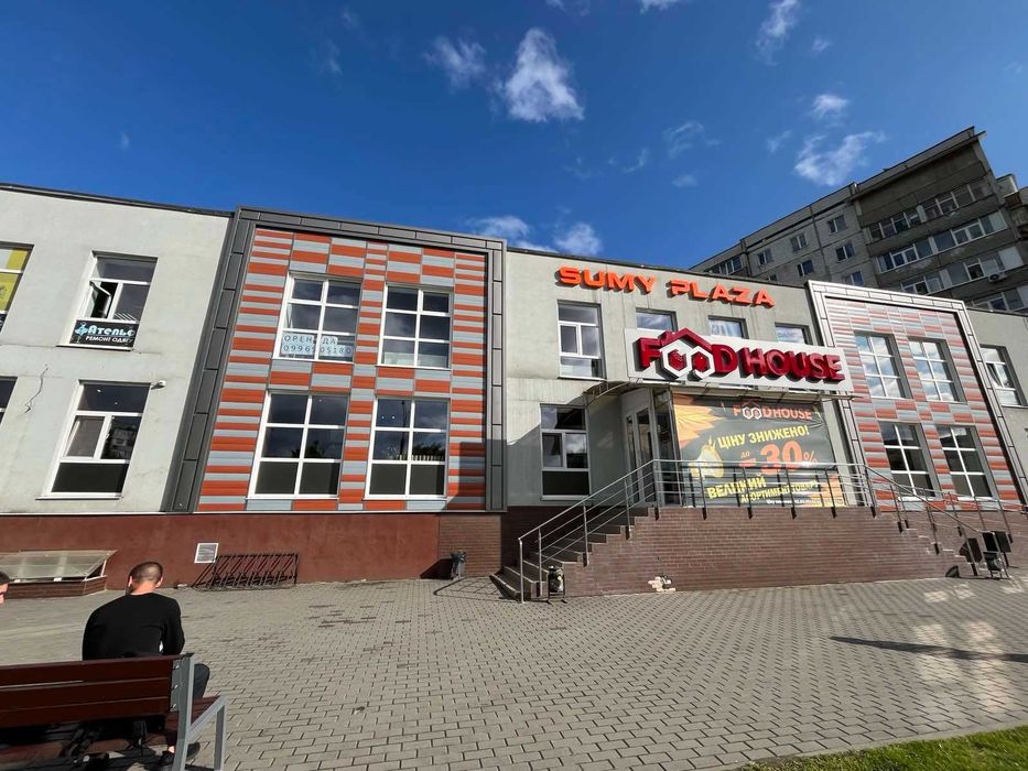 Оренда приміщення (також погодинно) в ТЦ 27, 74, 94 м кв, проспект Лушпи