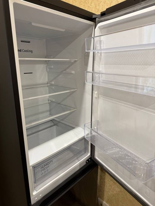 Холодильник Samsung RB34T670FBN