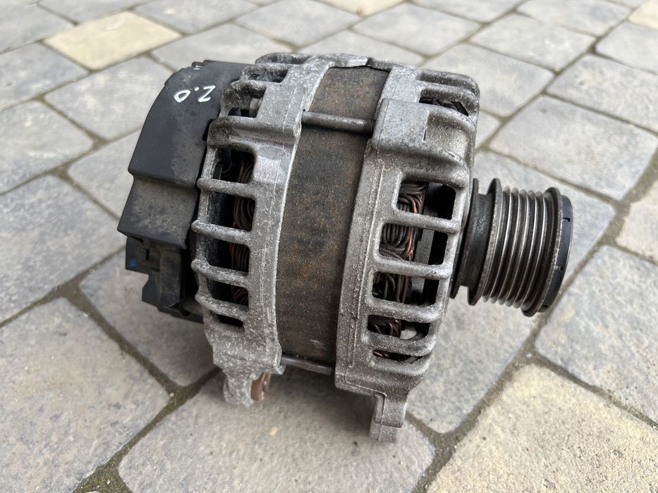 Генератор 03L903024F VW Passat Caddy Golf Touran Tiguan 2.0 tdi 180A