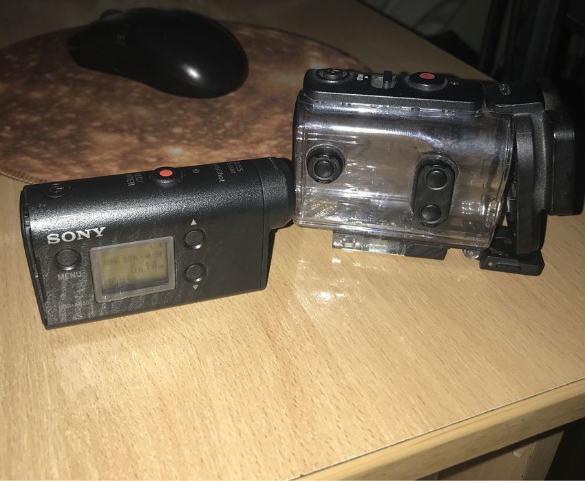Екшн-камера SONY HDR-AS50