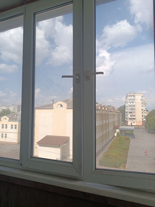 Продам балкону раму