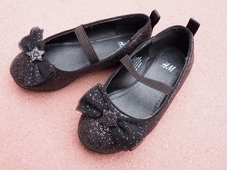 Sapatos H&M de Menina Princesa - Pretos - Tamanho 25 - c/ NOVOS