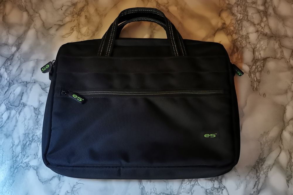 Torba / Pokrowiec / Etui na laptopa / notebooka