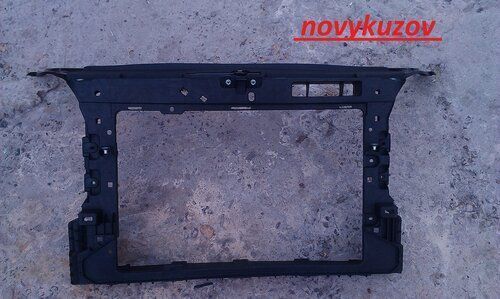 Панель передня на Skoda Roomster