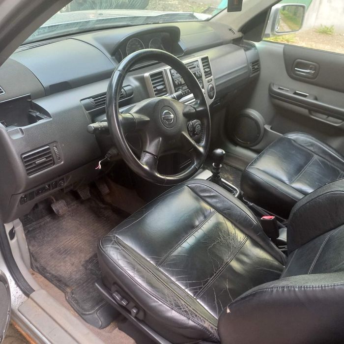 Nissan x-trail 2.2D повний привід