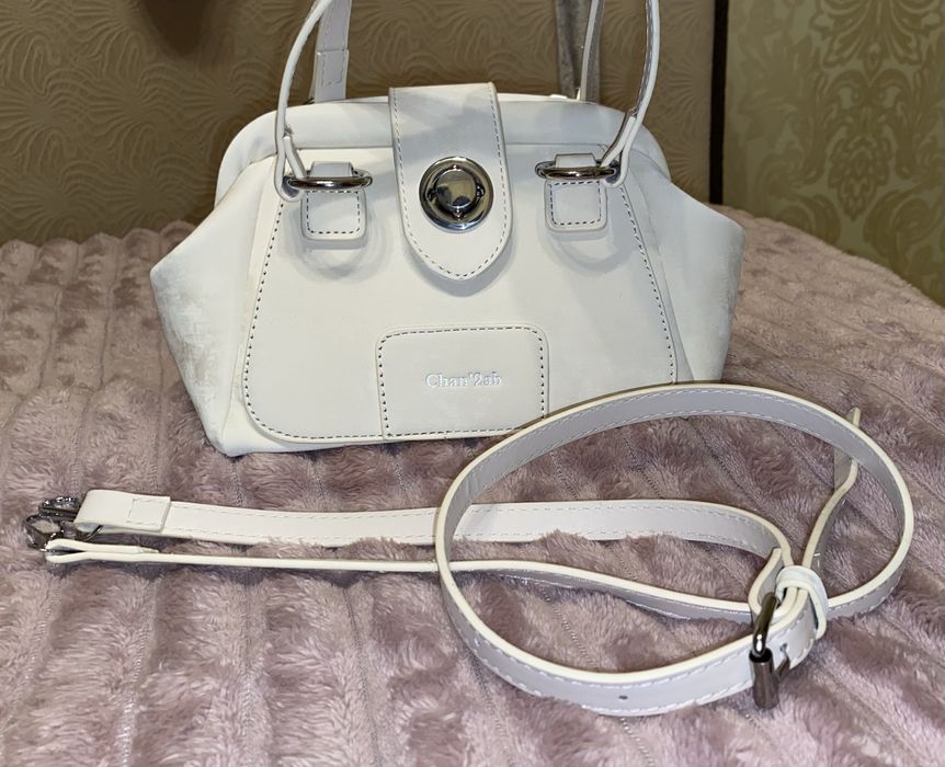 Біла оксамитова сумка на/через плече