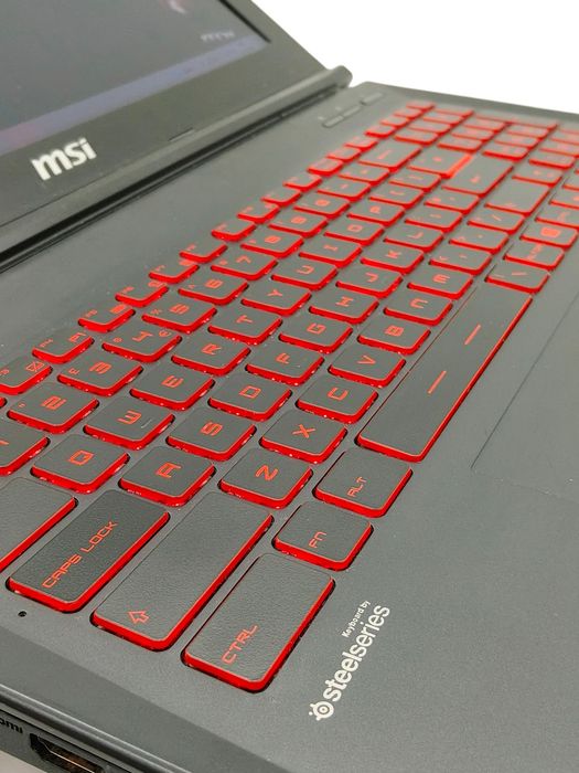 Laptop MSI GL62 i7 7700hq GTX 1060 16 gb 512 ssd GRY