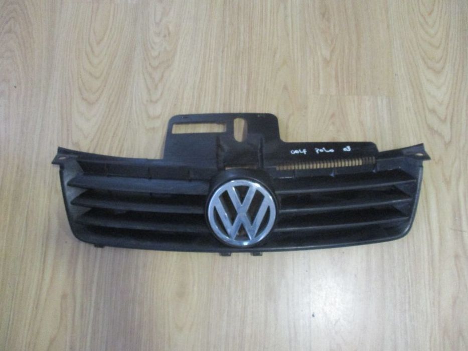 Grelha Frontal Simbolo VW Volkswagen Polo 2002 a 2008