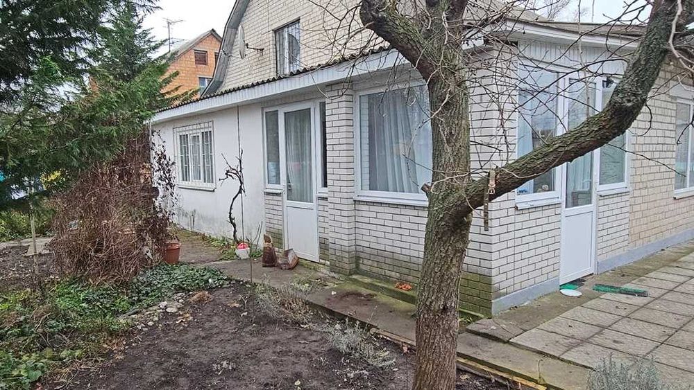 смт. Згурівка, доглянуто, чисто, зроблено ремонт. Можна по сертифікату