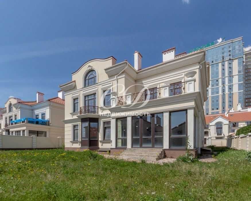 Продам коттедж в "Дубаи в Одессе", Королевские Сады на Французском