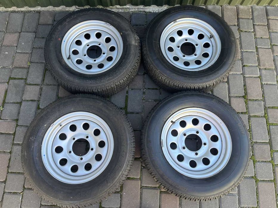 Диски 5/139,7 R15  ШИНИ 205/70 R15 Bridgestone Suzuki Jimny Vitara Нива УАЗ