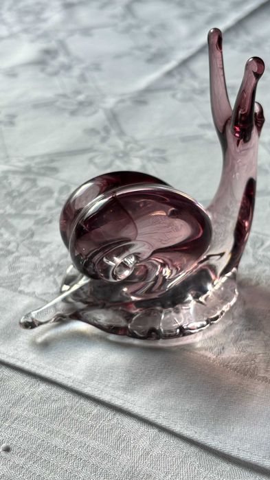Figurka ślimak szkło artystyczne różowe Murano