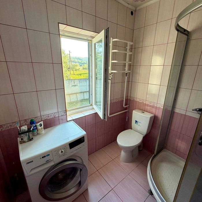 Продаж будинку зі всіма комунікаціями