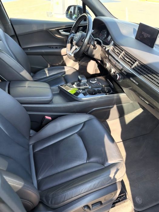 Audi Q7 quattro