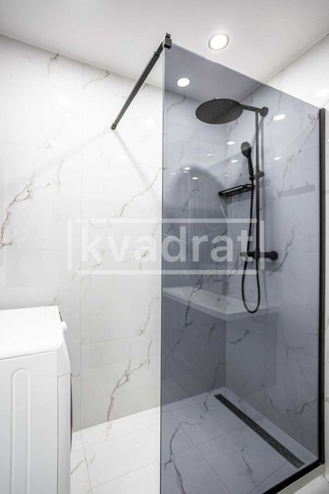 ДУЖЕ ТЕРМІНОВО АВТОНОМНА Оренда 2-х кімнатної квартири 42м2 ЖК "West House" вулиця Костанайська 13 Голосіївський район центр міста Київ ГЕНЕРАТОР