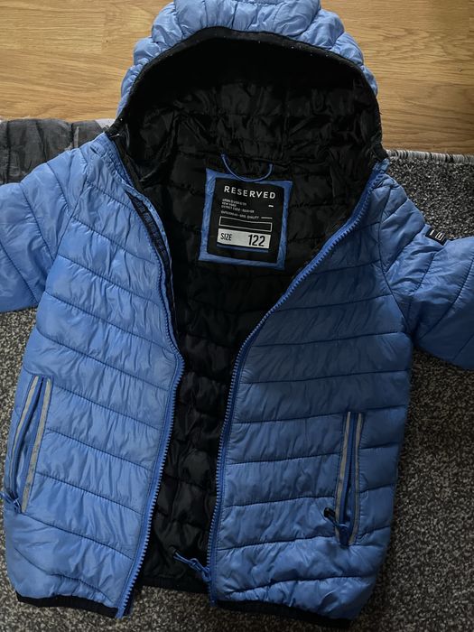 Маю багато дитячих курточок!