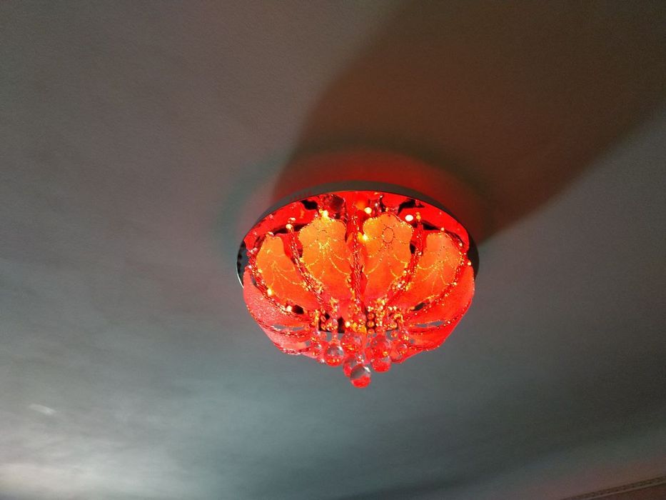 Продам люстру со светодиодной подсветкой