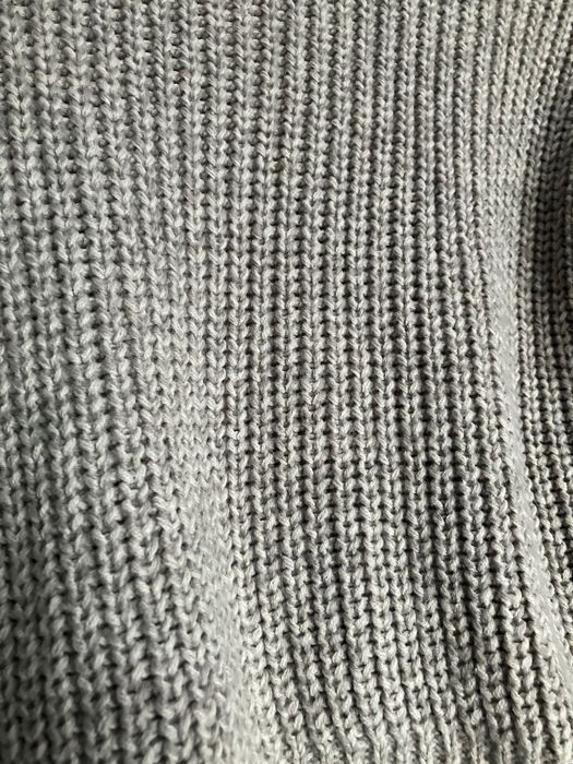 Sweter kardigan S gruby z H&M kopertowy wiązanie krótki