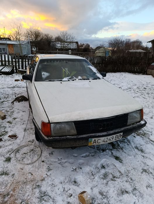 Audi 100 c3 2.0 бензин