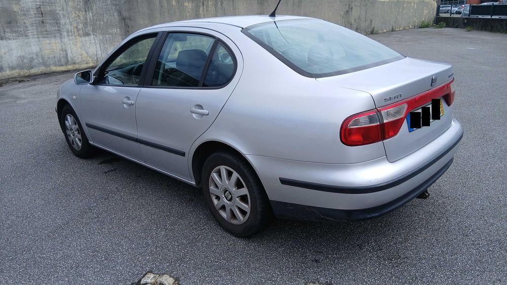 Seat Toledo 1.6 4P 185000KM T.extras Bom Preço