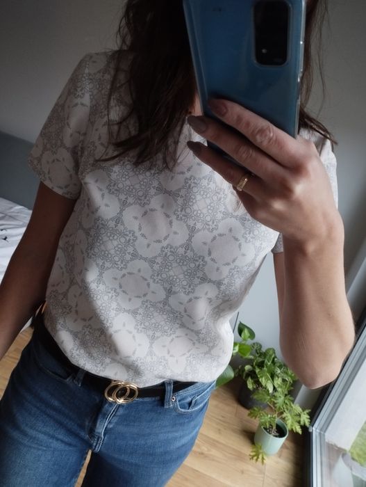 Rozmiar S, elegancka bluzka, bluzeczka Xana