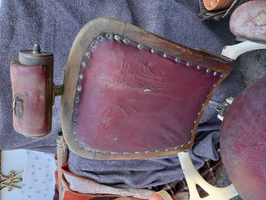 Cadeira de barbeiro antigo