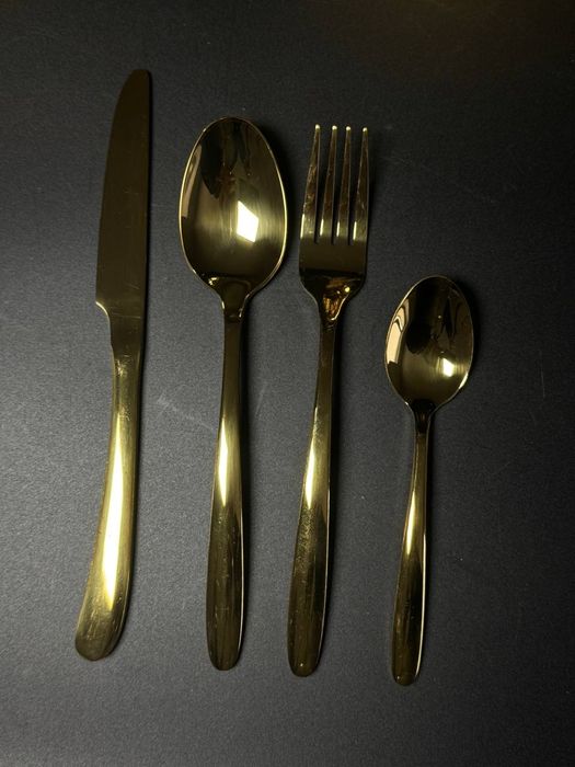 Преміум якість 'Набір столових приборів на 6 персон – стильний та якіс