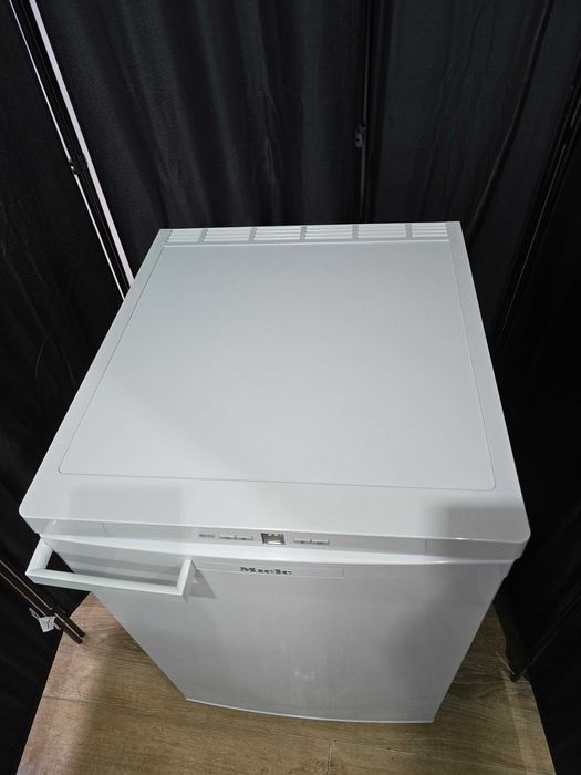 Niska zamrażarka wolnostojąca Miele F 12016, 85cm,4 szuflady,VarioRoom