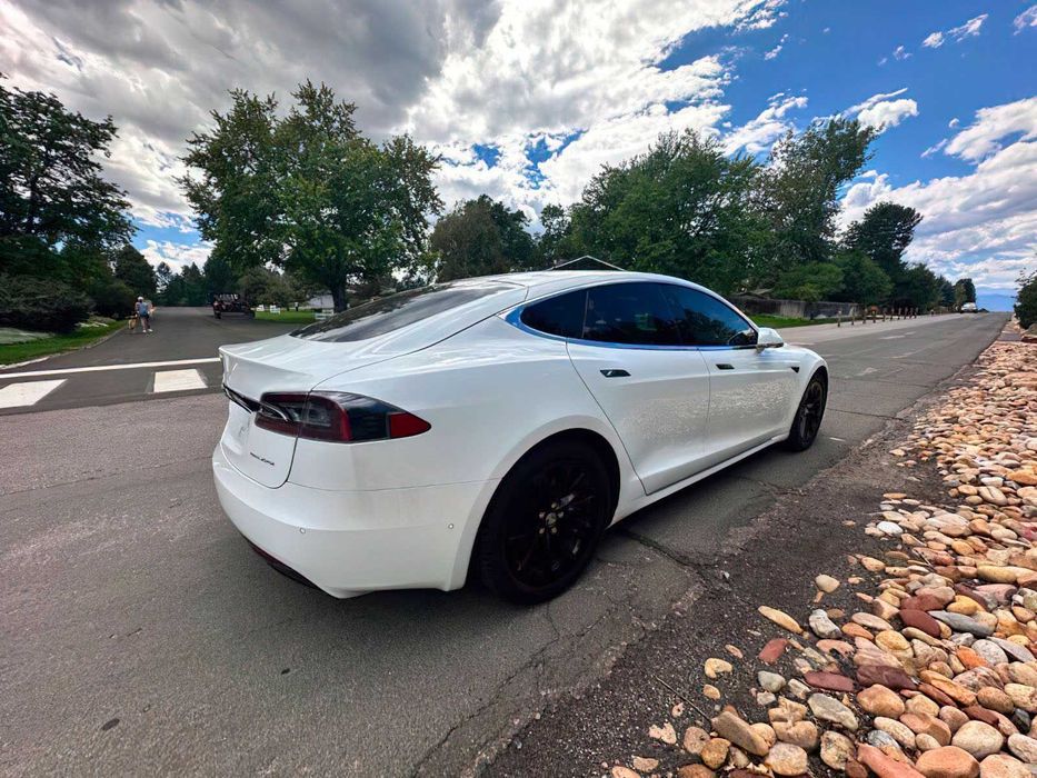 Tesla Model S 100D      2019