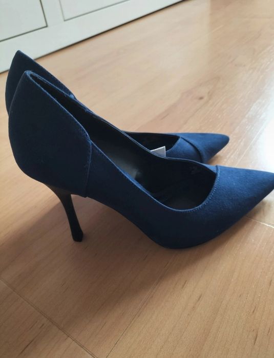 Sapatos salto alto azul escuro Bershka