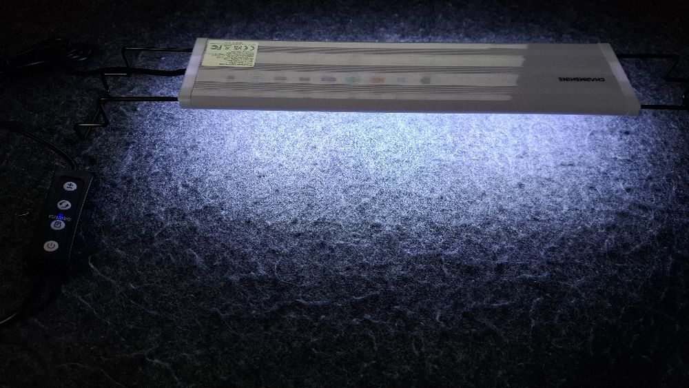 Calha iluminação / Luminária LED 6W RGB USB NOVA, para Aquário, 3 módulos de iluminação e temporizador