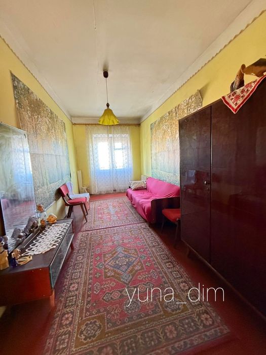 3 кімнатна квартира під ремонт|р-н Базарчика|м.Дубно