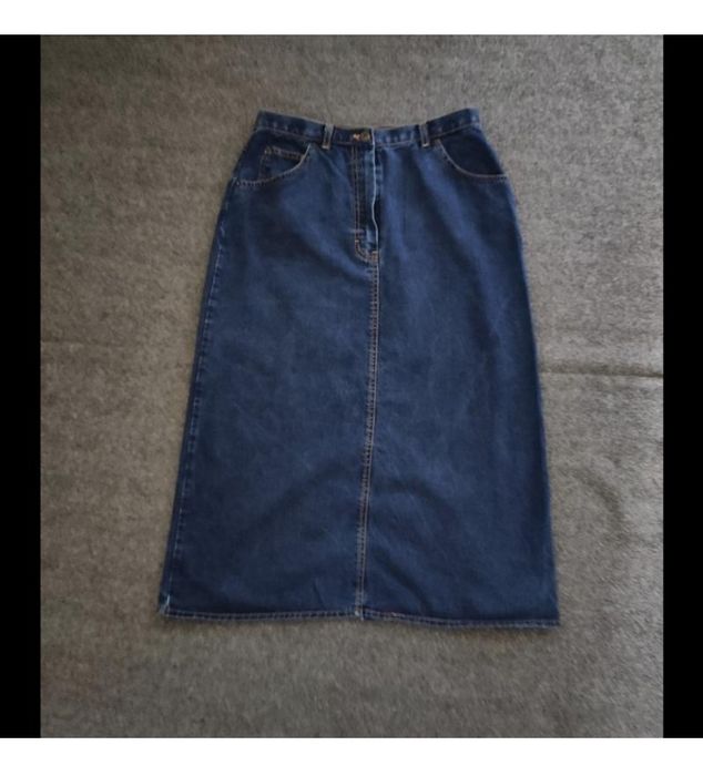 Джинсова спідниця міді,нова.