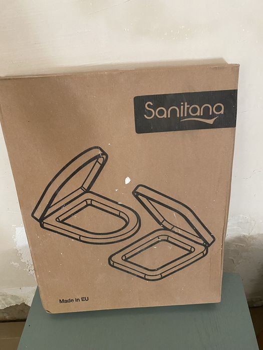 Tampo de sanita Sanitana Pop Art com queda amortecida branco