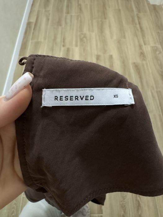 Блуза Reserved в коричневому кольорі