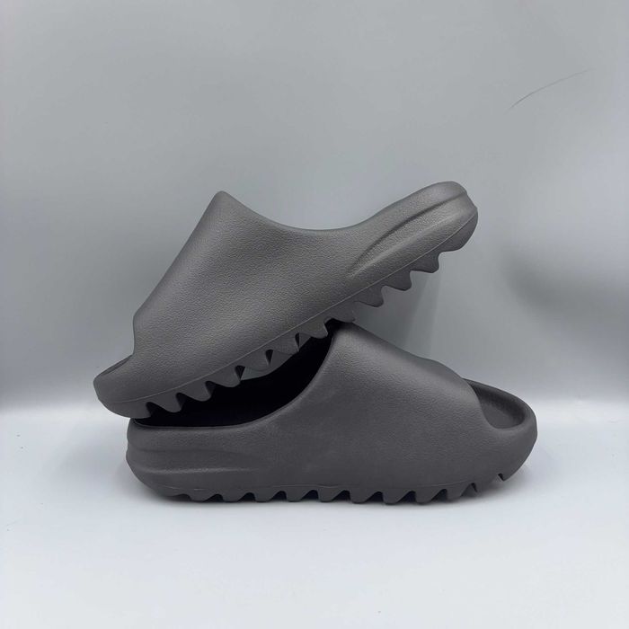 Yeezy_Slide_onyx_Czarny 38