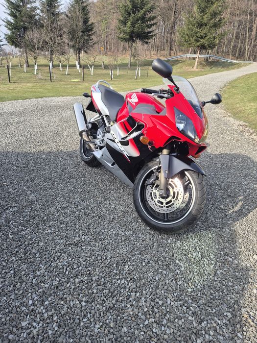 HONDA CBR F4i 2004