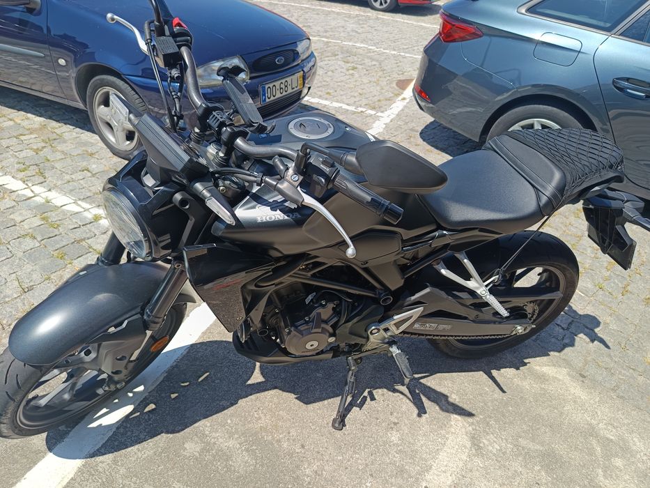 CB 300 Sports café preta