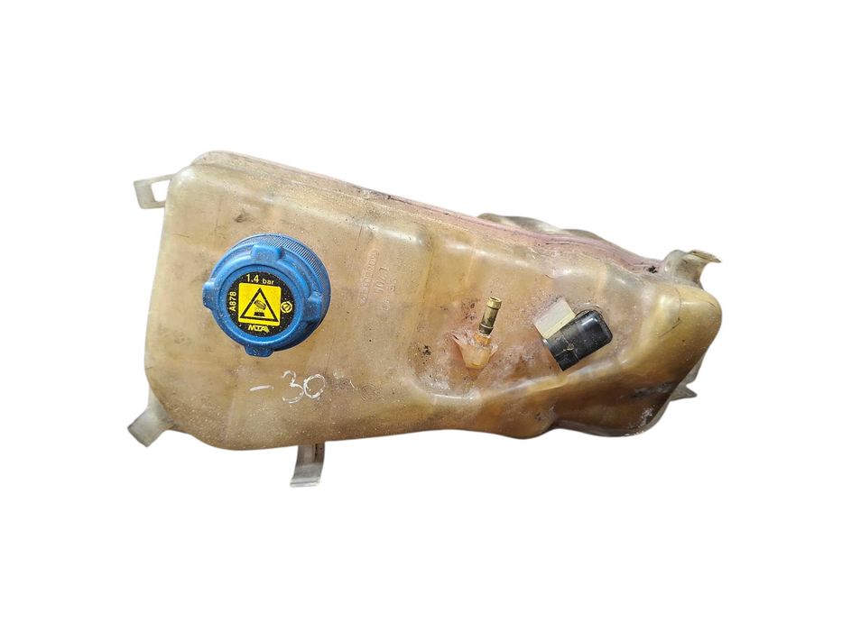 Zbiorniczek wyrównawczy Lancia Thesis