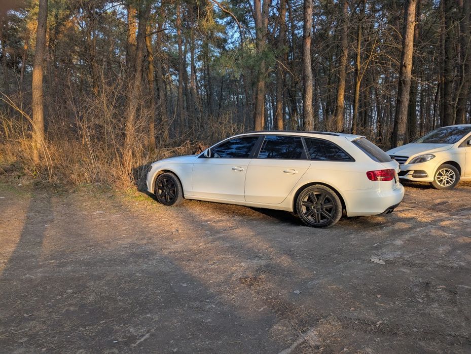 Audi a4 b8 2008  2.0 диз/мех