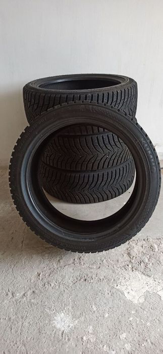 Шини зима б/у Kumho 225/45 R19