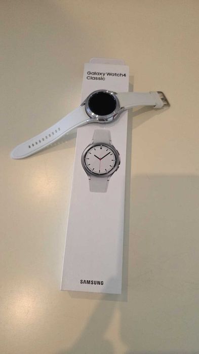 Samsung Galaxy Watch 4 Classic (Como Novo) 42mm