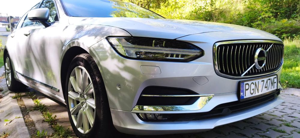 Volvo V90