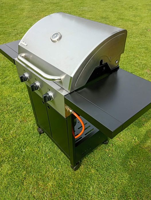 Duży grill gazowy