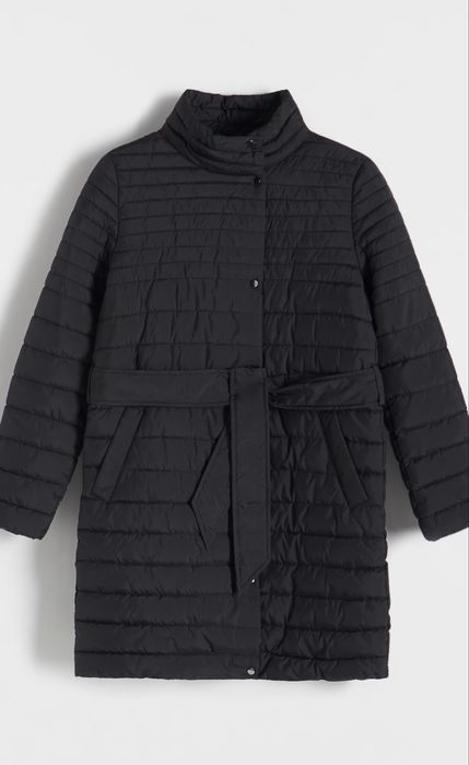 Стьобане пальто з поясом reserved