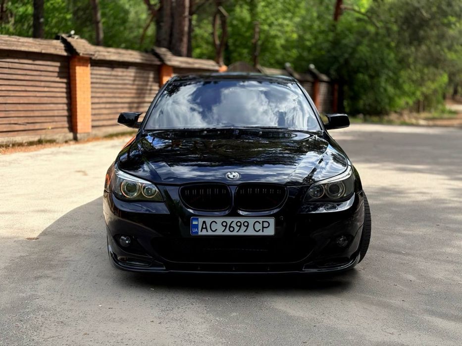 BMW E60 523I