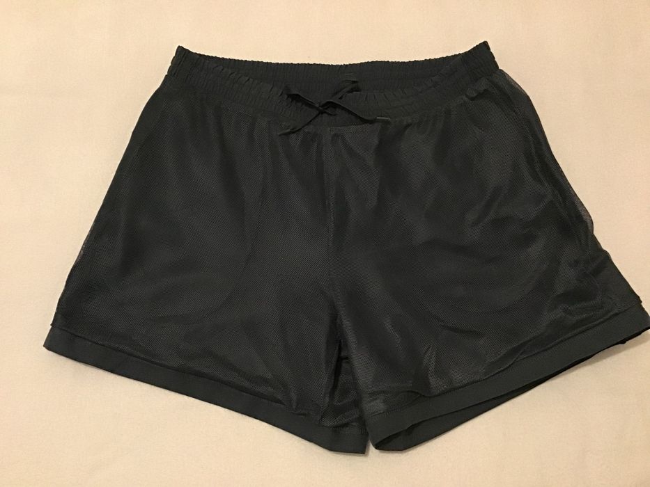 Calções  marca Adidas