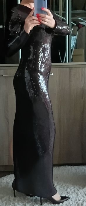 Вечірня жіноча сукня